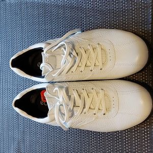 Ecco men's golf shoes 39 BNWT white